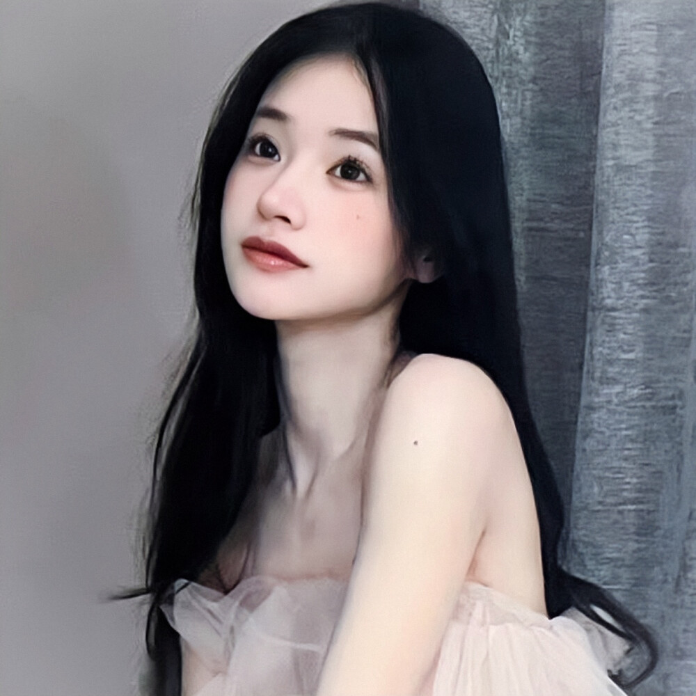 女生头像段小薇赞评论更多