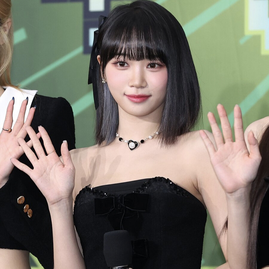 金采源 somi