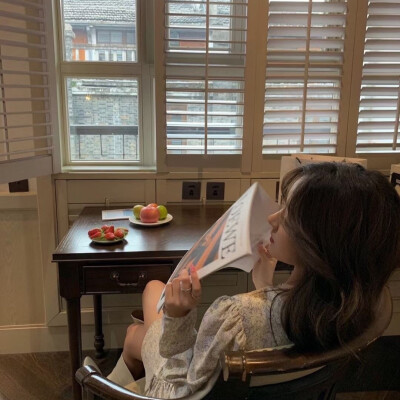 玫瑰到了花期，枯萎已是定局
女头˖⁺.ପଓ˖⁺. 