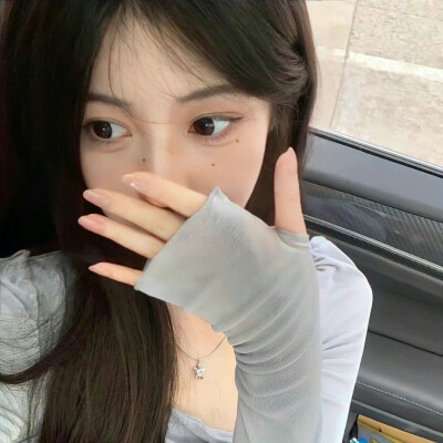 玫瑰到了花期，枯萎已是定局
女头˖⁺.ପଓ˖⁺. 