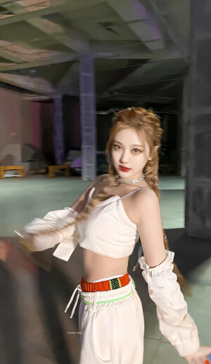 “请大胆的成为更喜欢的自己吧.”