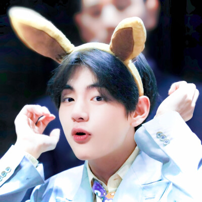 金泰亨 * 想和你回想起从前。
白菜 ©vow_1230v