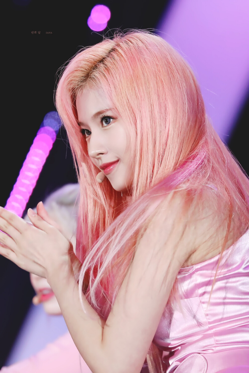 sana の 壁纸 /图源见logo 676767侵删