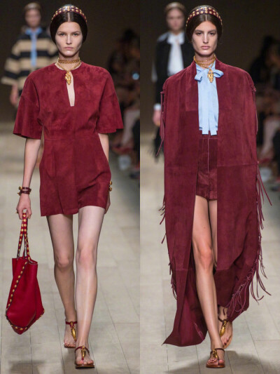 Valentino 2014年春夏高定系列
Valentino的Maria Grazia Chiuri和Pierpaolo Piccioli在本季作品中以歌剧作为设计灵感。黑色蕾丝礼服点缀鲜艳色彩的细节装饰，像舞台服装或者地方特色礼服。设计师想用一种非常典型的…