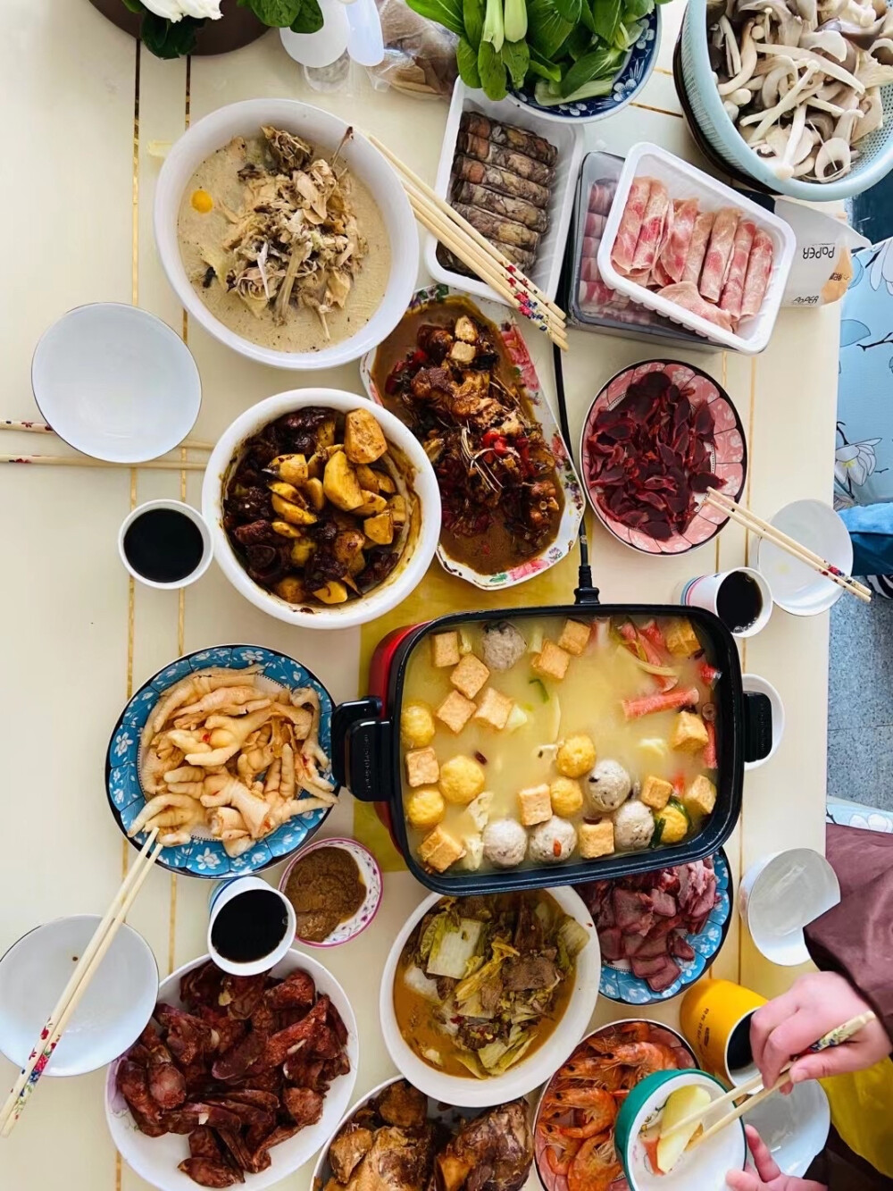 仪式感
美食当前，减肥是什么
一波减肥拦路虎
美食 小吃 颜值饮料
唯美食不可辜负
来一波放毒
一个人的暖心餐
年夜饭