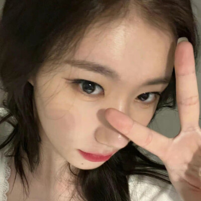 彩领˘ᗜ˘