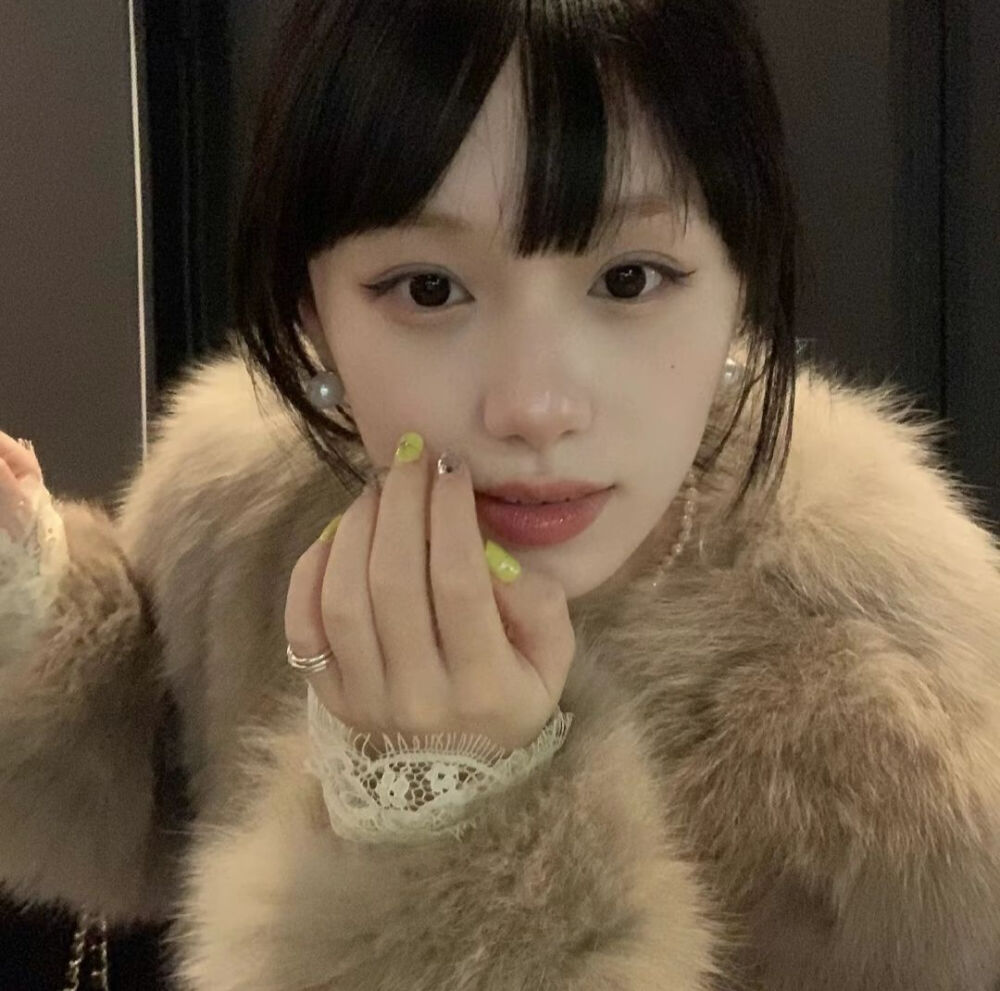 女头