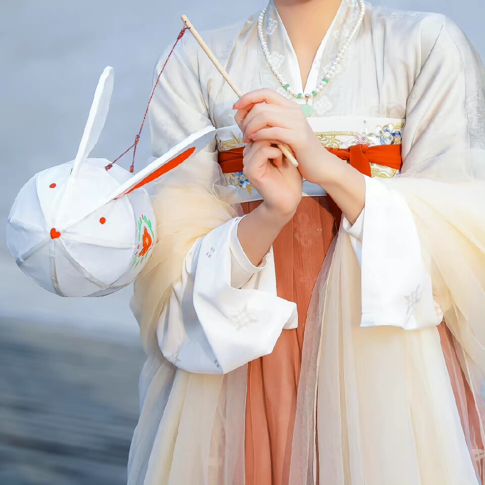 宋伊人┆cr@凉荔汽水