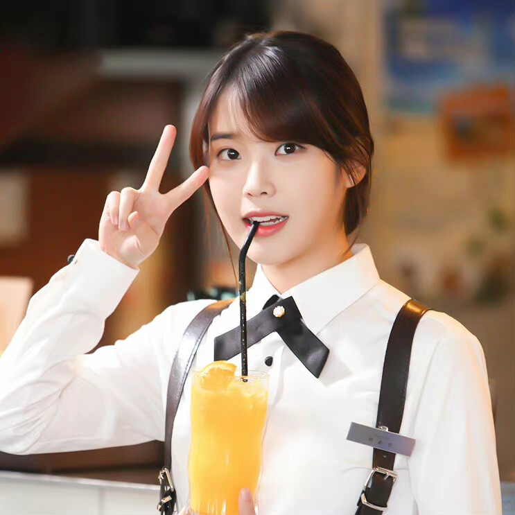 IU | 最佳李纯信
cr:__南宫_