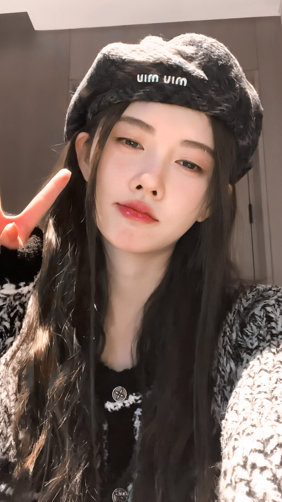 鞠婧祎
图源微博©鲤栗旬