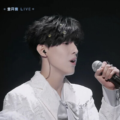 张泽禹可二改
看简介改图