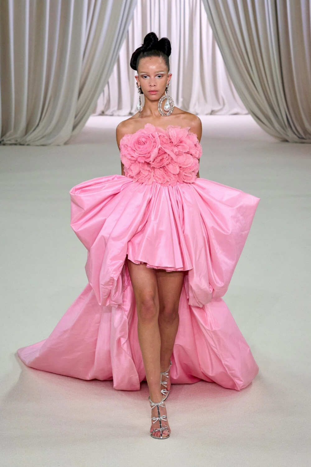 Giambattista Valli 2023 S/S Haute Couture