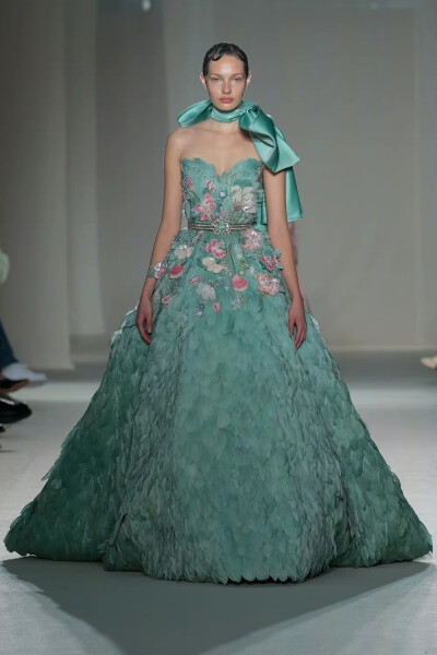 Elie Saab 2023 S/S Haute Couture