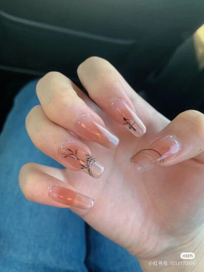 美甲
＃侵权删