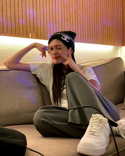 郑叡仁
©logo 侵删.