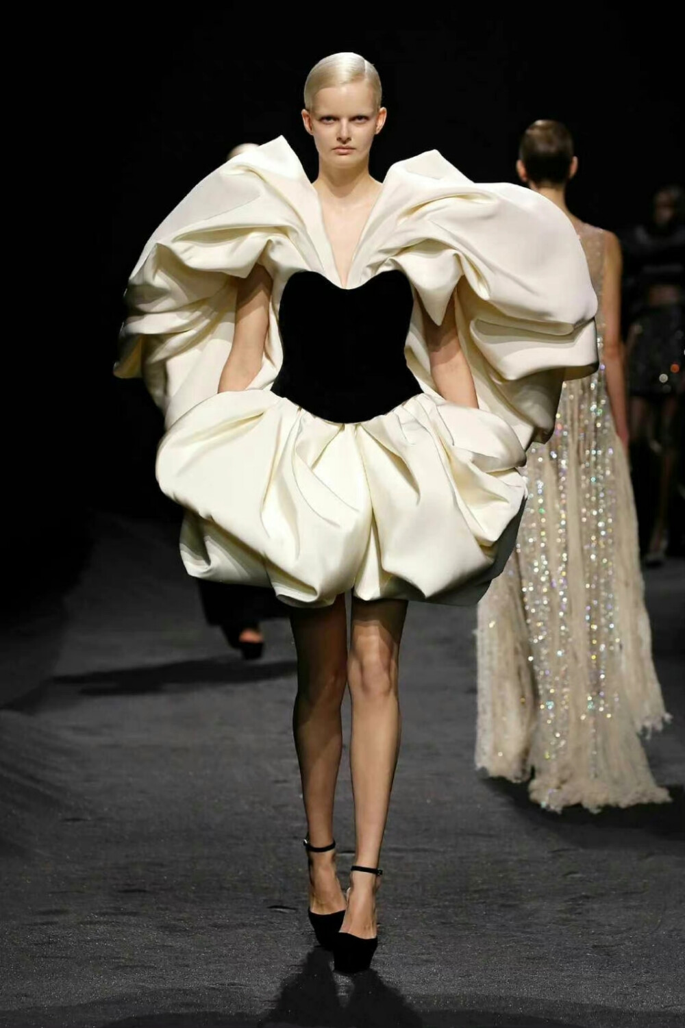 Ashi Studio 2023 S/S Couture