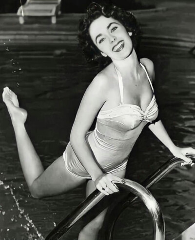 Elizabeth Taylor 