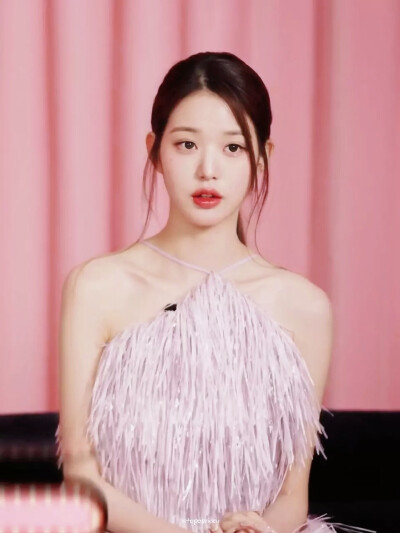 "情丝重燃 劫缘再续 劫缘可续 孽缘却不可 "