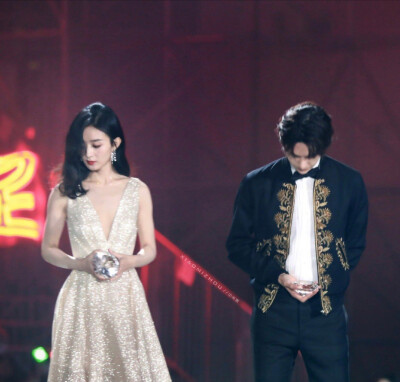 王一博✘赵丽颖