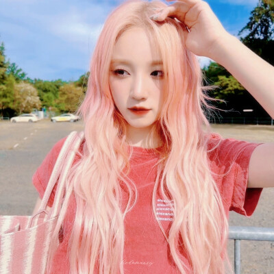 宋雨琦.
/问了问心， 它说情不自禁。