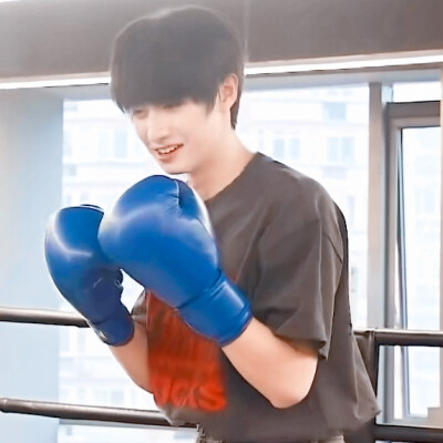 ◎朱志鑫
今天第一波拳击·志来袭~