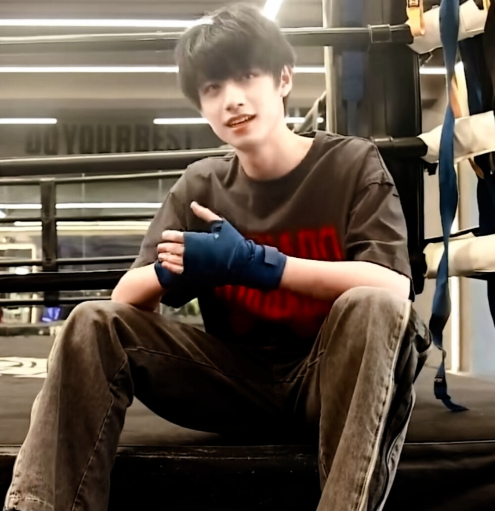 ◎朱志鑫
今天第一波拳击·志来袭~