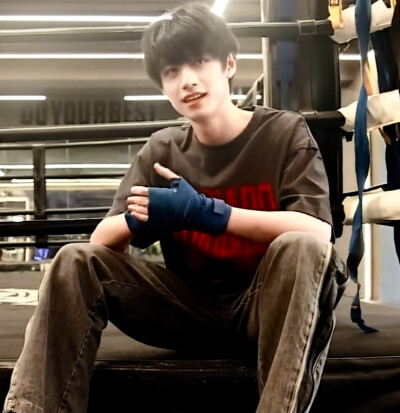 ◎朱志鑫
今天第一波拳击·志来袭~