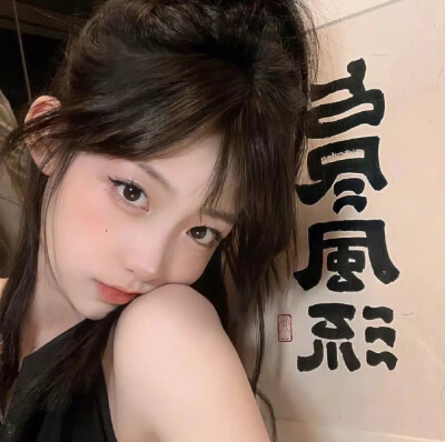 ꒰ঌ( ˶'-'˶) ໒꒱呆呆k