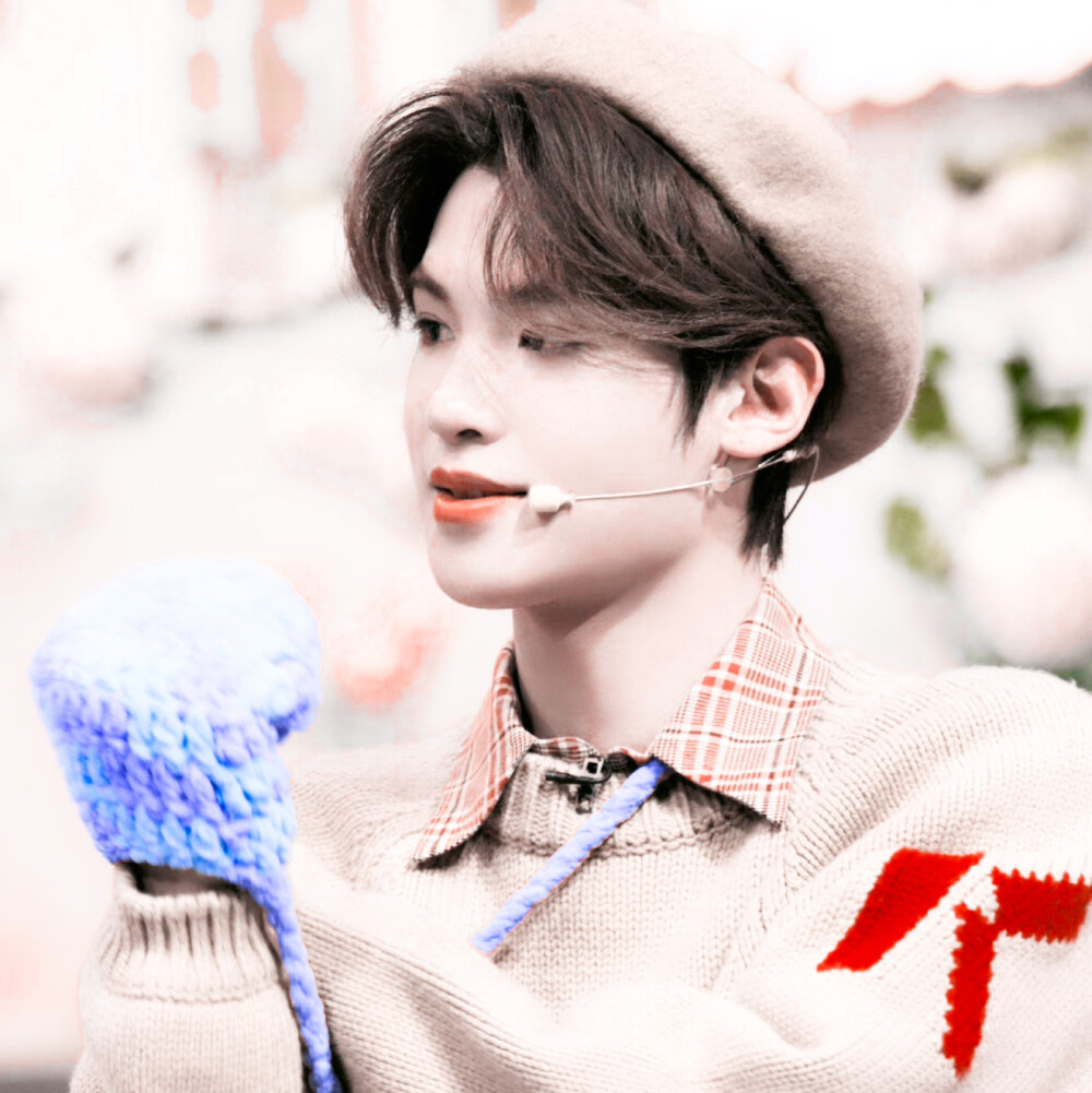 黄明昊头像保存dd