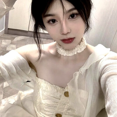 ꒰ঌ( ˶'-'˶) ໒꒱呆呆k