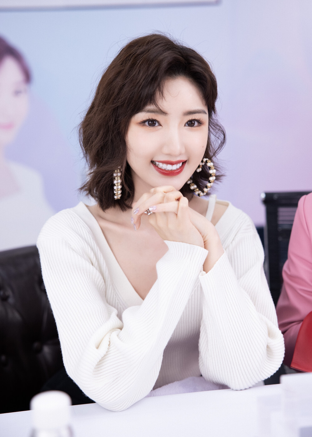 毛晓彤
美肤宝代言人