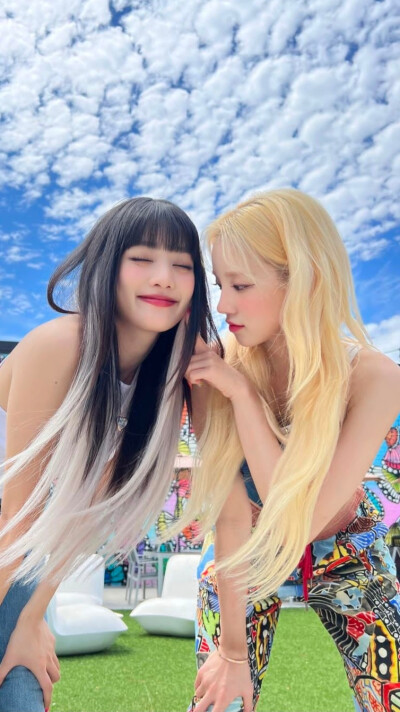 gidle壁纸
宋雨琦叶舒华赵美延田小娟Minnie手机壁纸