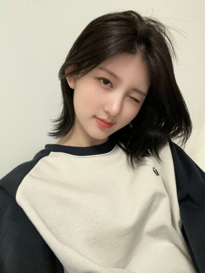 金秋天 GAEUL