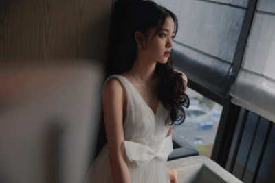 拿图滴滴关注收藏，人物欧阳娜娜