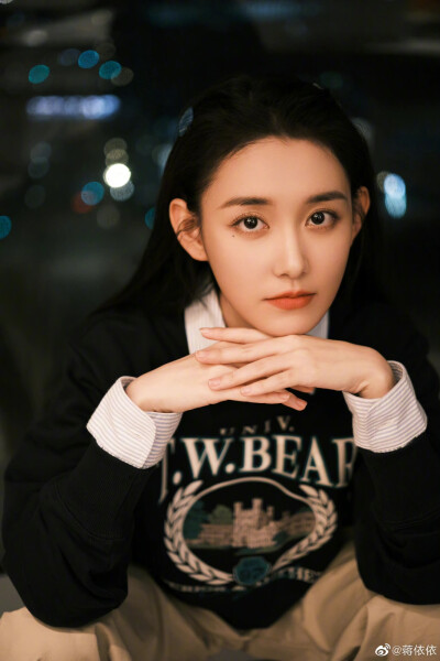 蒋依依