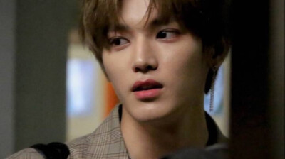 李泰容