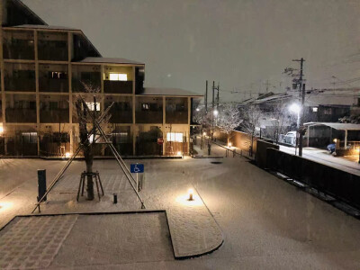 学生館の雪、各時期の思い出、いろいろあったね。