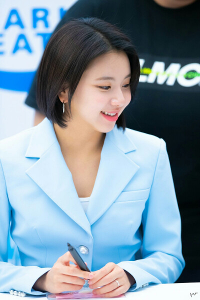 @0423CHAEYOUNG