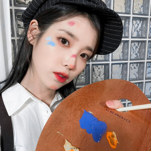 IU