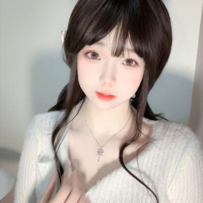 本来想写一封告别信 最后一行却写了我爱你
dt 在心里执行