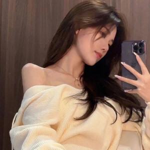 美女自拍