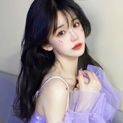 没有人赠与你阳光，那就自己给自己