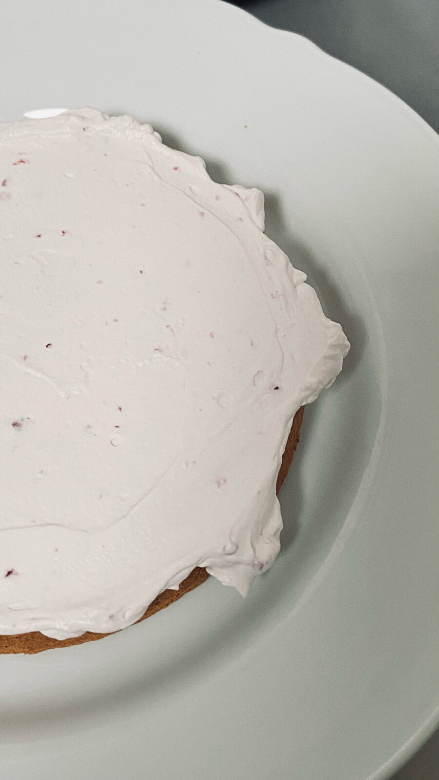 一隻蛋糕的「誕生」
貝貝番茄的自然清甜
配上鬆軟淡雅的奶油戚風
加上中淺烘風味的手沖☕️
一份簡單下午茶 落胃了[讓我看看]