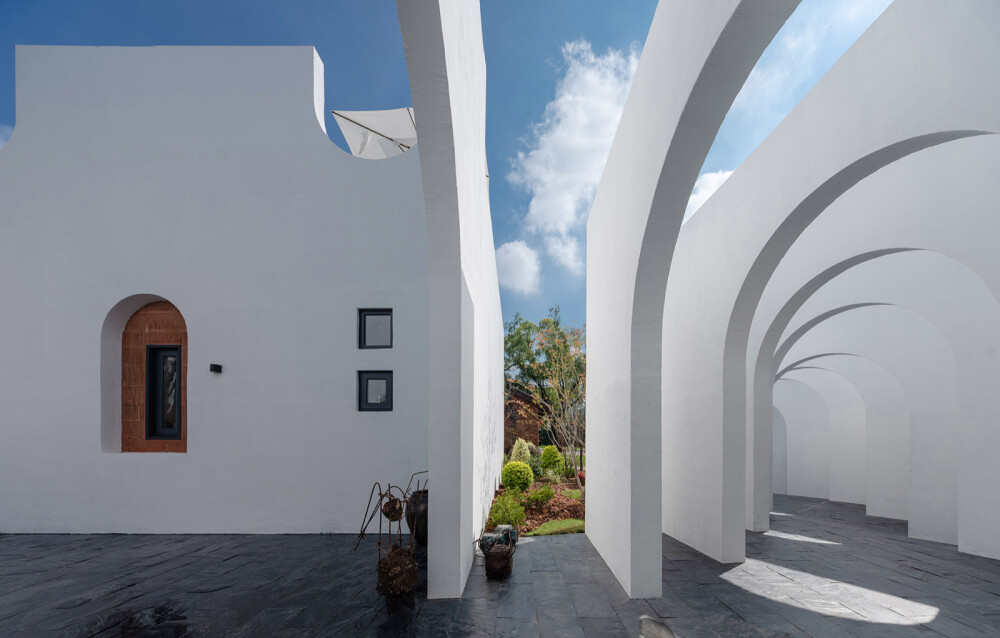 3.4 周航艺术空间