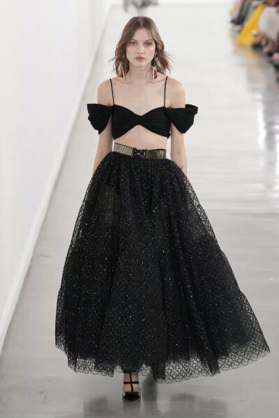 Giambattista Valli F/W 2023