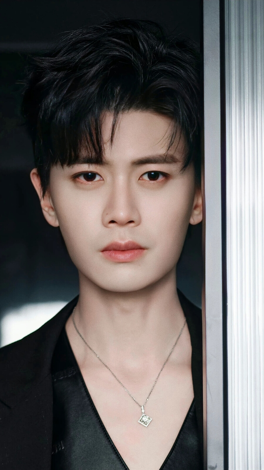 任嘉伦爱仕达直播