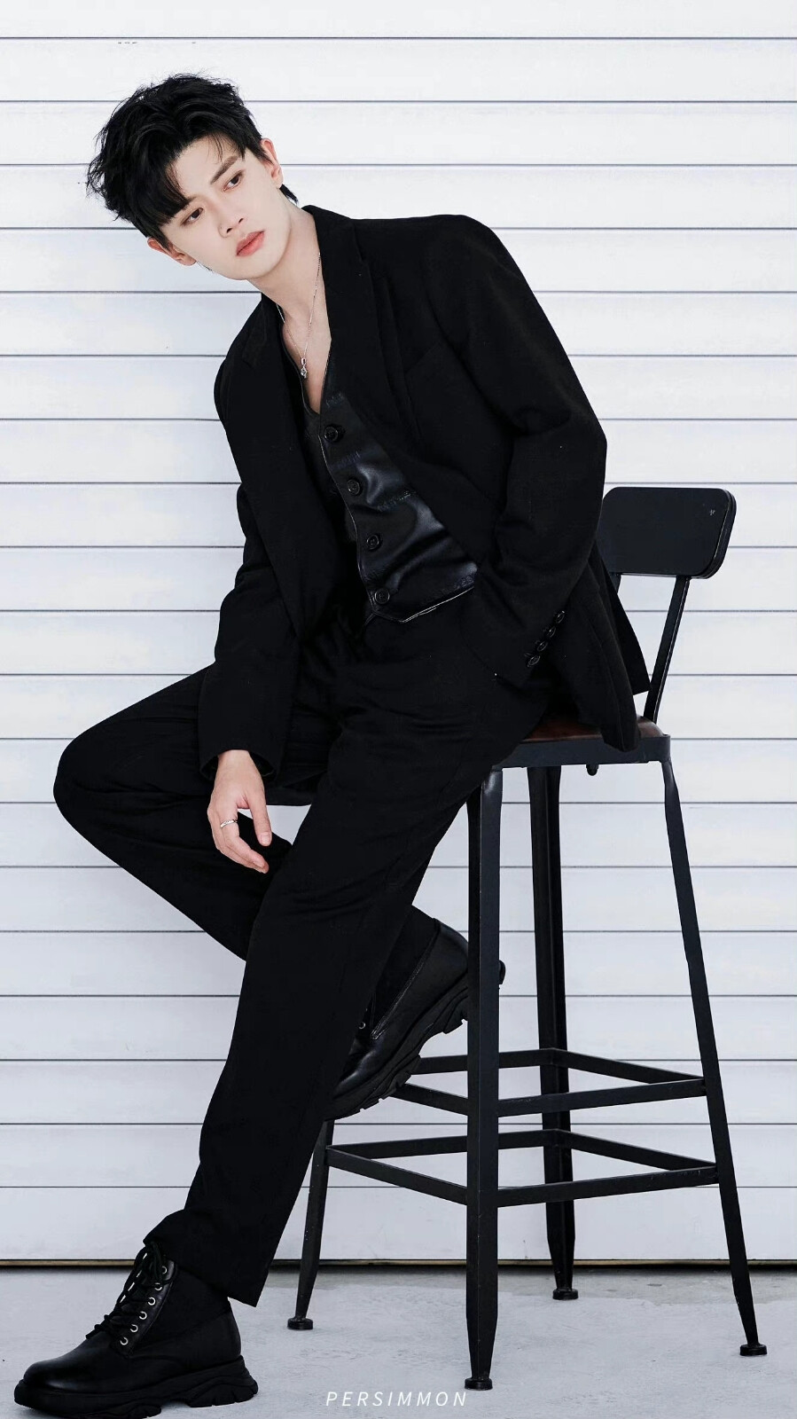 任嘉伦爱仕达直播