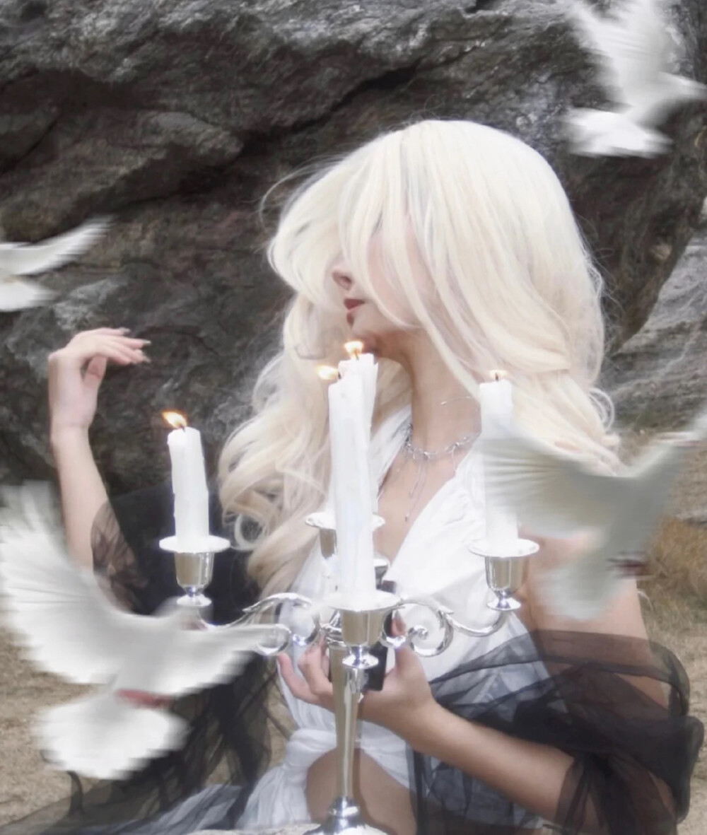 @春山青野: “我对自己说，跨过去，春天不远了，永远不要失去发芽的心情。” —林清玄