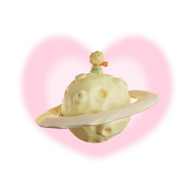 也许世界上也有五千朵朵和你一模一样的花，但只有你是我独一无二的玫瑰 ​​​
画师:大只不困