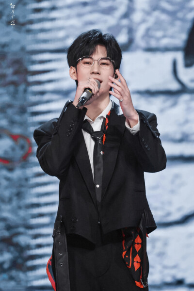 喜欢张哥的我们就是朋友